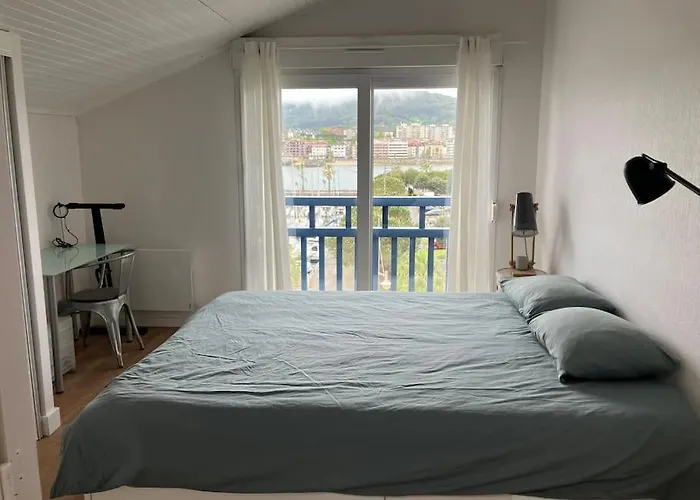 Duplex Hendaye-plage أُنْداي